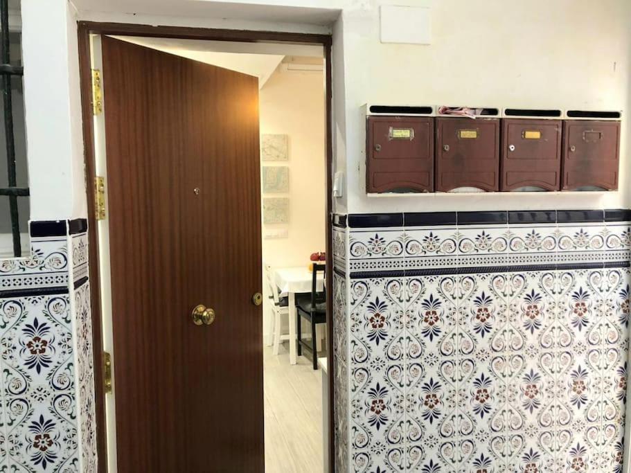 Cdz - Casa De Los Viajeros Pasquin กาดิซ ภายนอก รูปภาพ